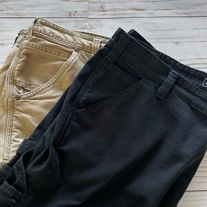 Bundle of Two Carhartt Pants Comfort and Relaxed Fit in Tan and Black Sz 18 Tall